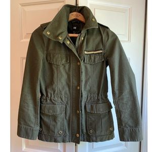 H&M jacket. Sturdy cotton material. Great for Fall!